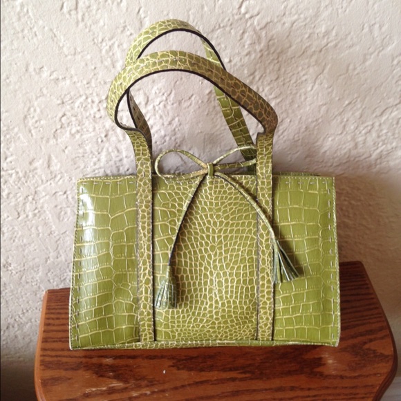 Beautiful purse in green - Picture 2 of 4