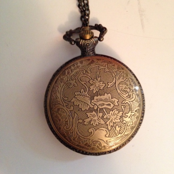Forever 21 Pocket Watch Necklace - Picture 2 of 4