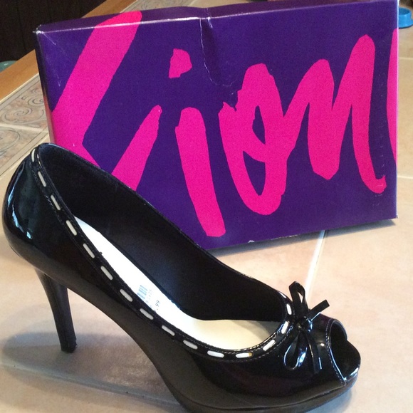 Fioni shoes