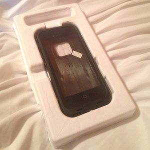 iPhone 5 life proof case