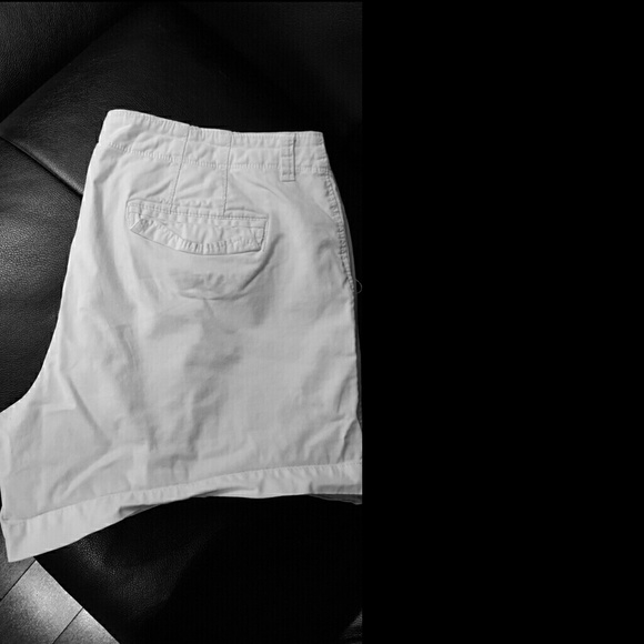 Old Navy Shorts Size 16