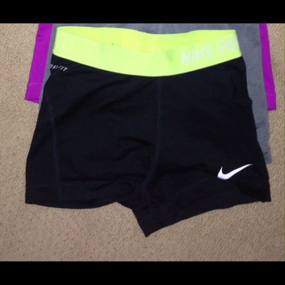 Black nike pro shorts