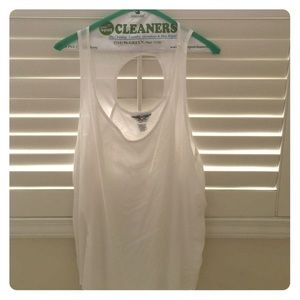 Hard tail sleeveless shirt