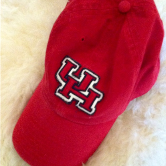 University of Houston - Red baseball cap