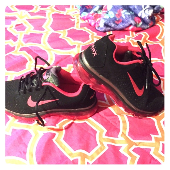 Nike black/pink airmax