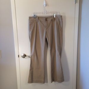 American Eagle Khaki Pants Short Length