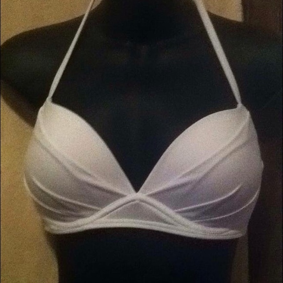 Never Worn✨ The Angel Convertible Swim Top✨
