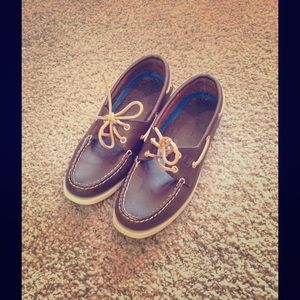 Brown leather Sperry boat shoes