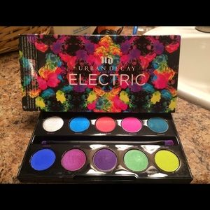 Urban Decay Electric Palette