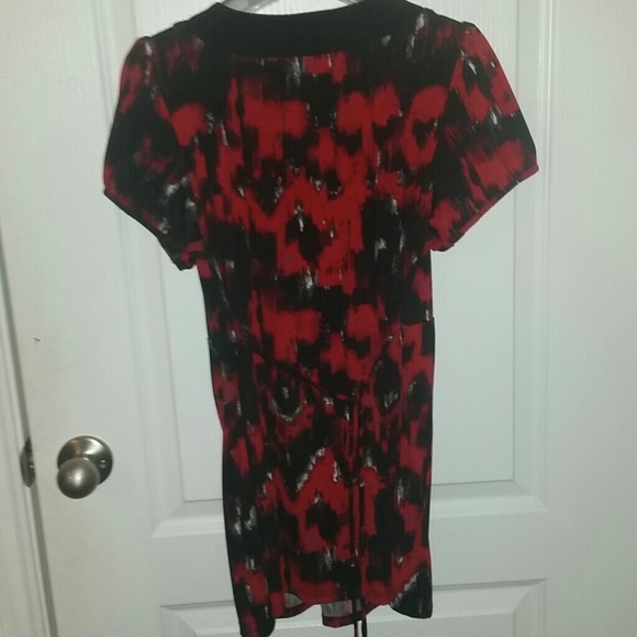 Red/black blouse - Picture 3 of 3