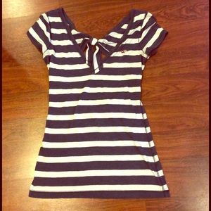 CUTE Hollister striped shirt w/ tied back