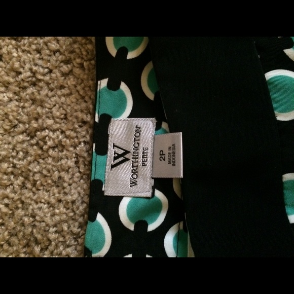 Skirt - Picture 2 of 2