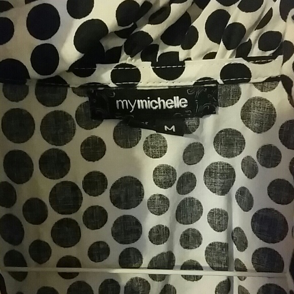 White with Black Poka dot blouse - Picture 2 of 3