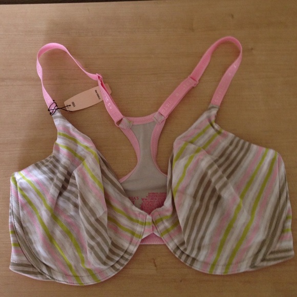 NWT VS bra