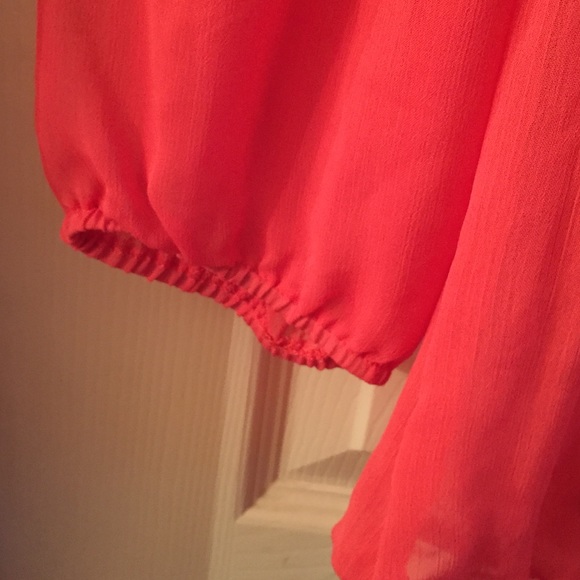 Sheer top - Picture 4 of 4