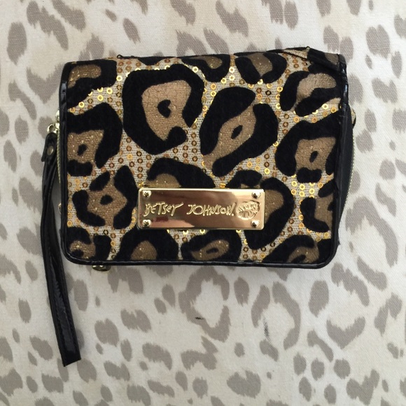 Betsey Johnson Handbags - Betsey Johnson wristlet