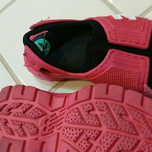 Children's shoes