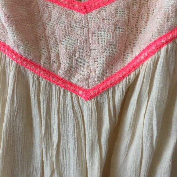 AE Top - Picture 3 of 3