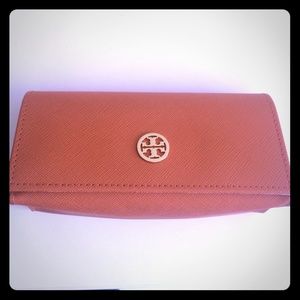 Tory Burch Glass Case