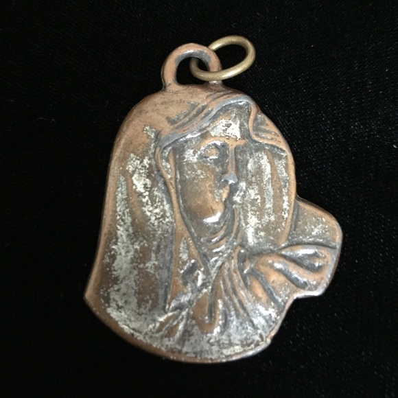 VINTAGE Madonna pendant