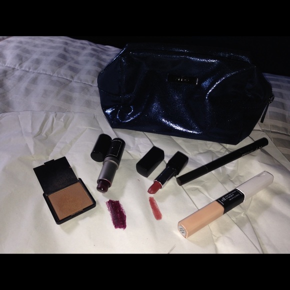 Makeup lot