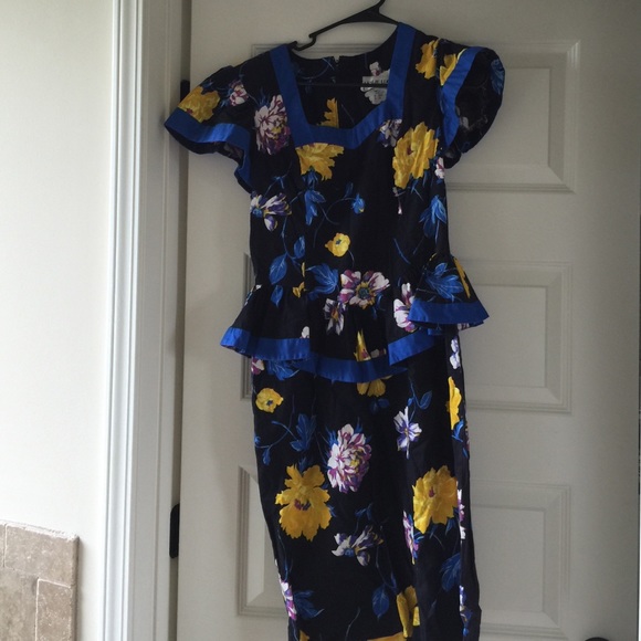 Leslie Luck Vintage, Peplum Dress!