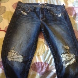 Hollister rip boyfriend jeans