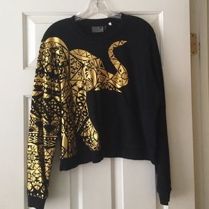 *Host Pick* LA hearts elephant crop sweater