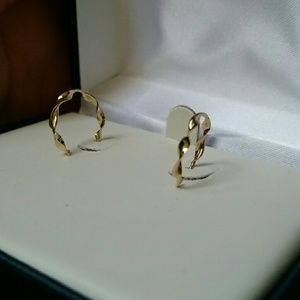 14KT Gold Spiral Hoop Earrings
