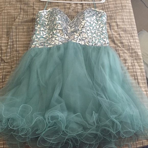 ✨ New Homecoming Dress ✨
