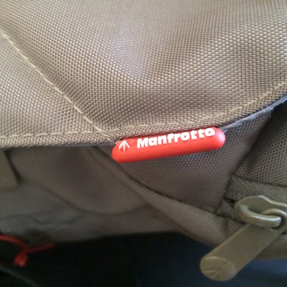 Messenger/Laptop/Camera Bag - MANFROTTO - Picture 3 of 4