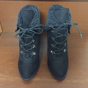 Kardashian boots/heels