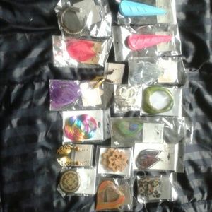 17 Piece Assorted Earring Bundle