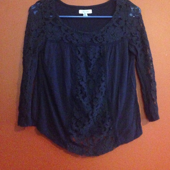Aeropostale top. Navy blue.