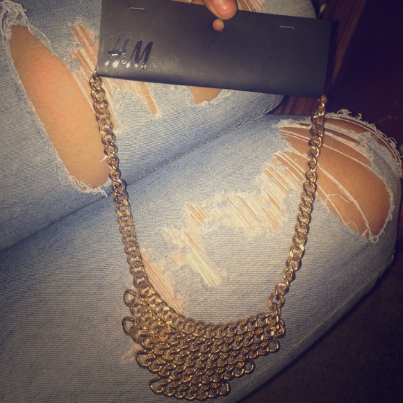 H&m new necklace !