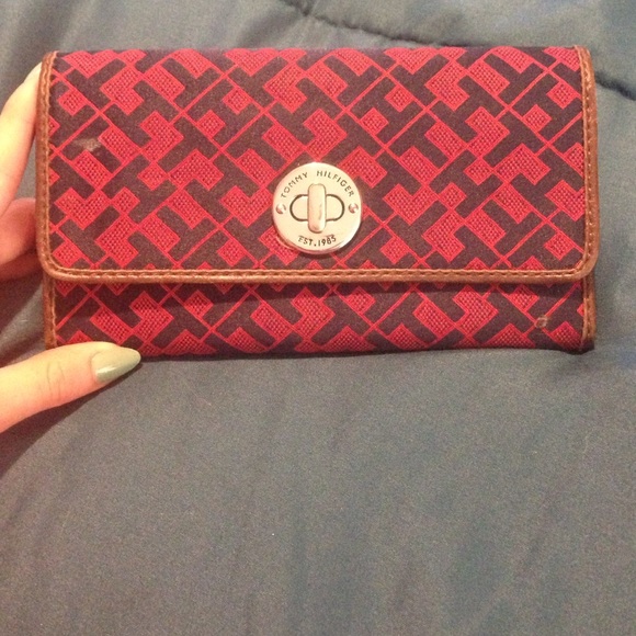 Tommy Hilfiger wallet.