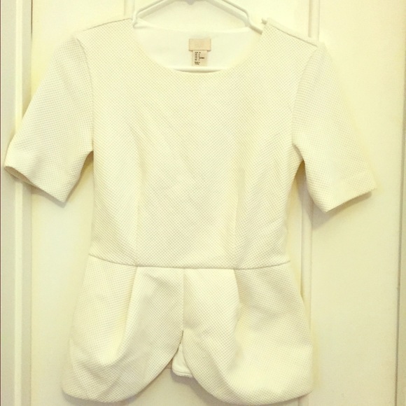 H&M textured peplum top