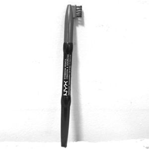 NYX Eyebrow Pencil In Medium Brown (New)