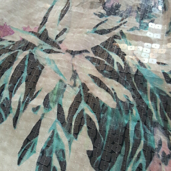 Cute skirt - Picture 2 of 2