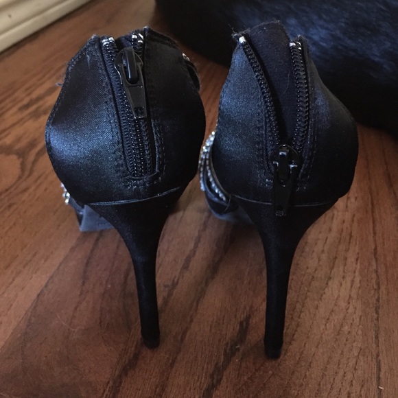 Studded strappy heels - Picture 2 of 4