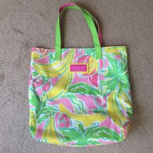 Lilly Pulitzer for Estée Lauder bag