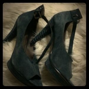 Fit shoe size 6&1/2 to size 7