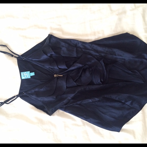 Barney's co op navy tank