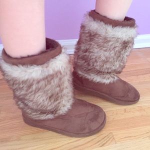 📦Brown/Furry Boots