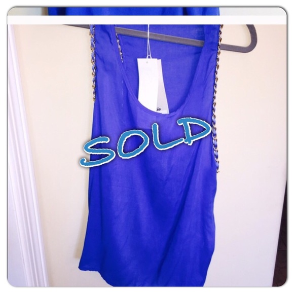 Sold in bundle Griffin Paris royal blue blouse