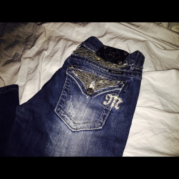 Miss me hip  jeans ! the design is wings crystals