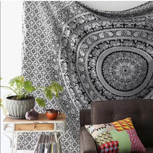 Tapestry - Elephant Mandala Large - Picture 4 of 4