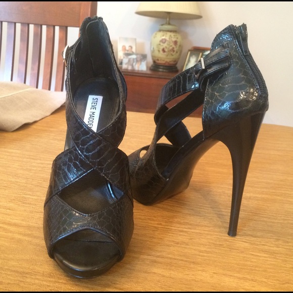 Black Steve Madden heels