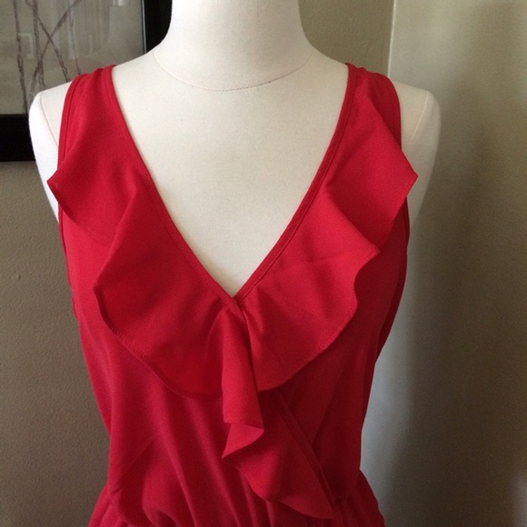 ❌SOLD❌Red Ruffles Surplice Romper - Picture 3 of 4