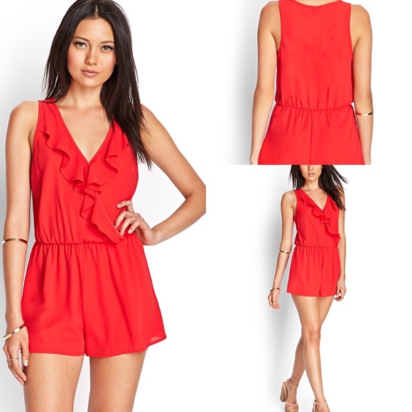 ❌SOLD❌Red Ruffles Surplice Romper - Picture 4 of 4